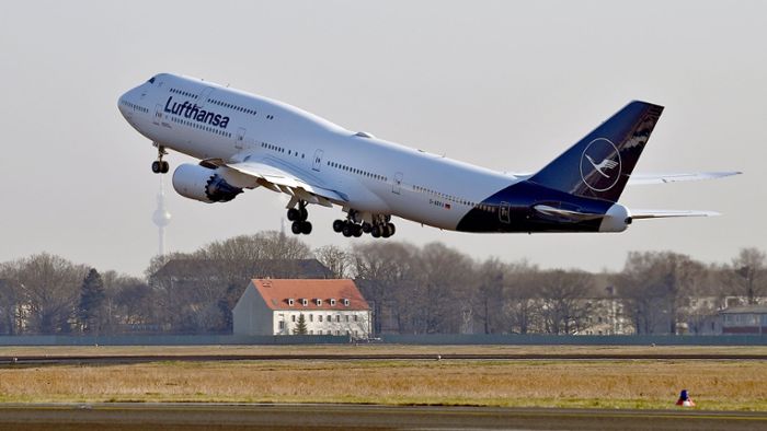 Frankfurt am Main: Geruch an Bord: Lufthansa-Maschine dreht auf Flug nach Chicago um
