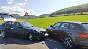 Unfall in der Rhön: Zwei Autos zusammengestoßen
