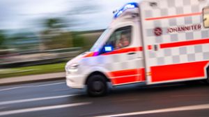 Landkreis Hildburghausen : Radfahrerin stürzt und verletzt sich schwer